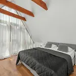 Gran & Marina Podzamcze By Renters