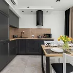 Gran & Marina Podzamcze By Renters * Štetín