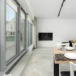 Gran & Marina Podzamcze By Renters