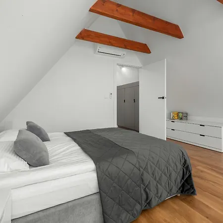 Gran & Marina Podzamcze By Renters 什切青