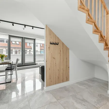 Gran & Marina Podzamcze By Renters شقة شتشيتسين