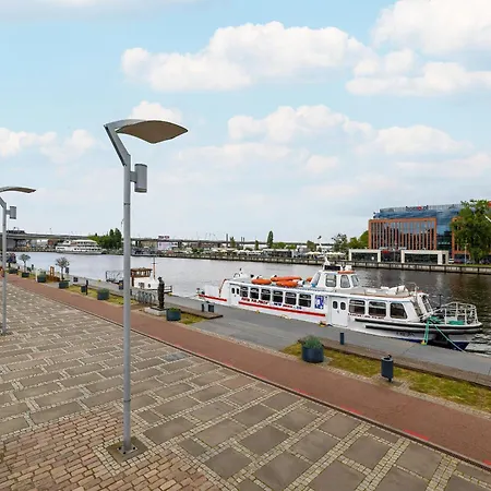 Gran & Marina Podzamcze By Renters 公寓